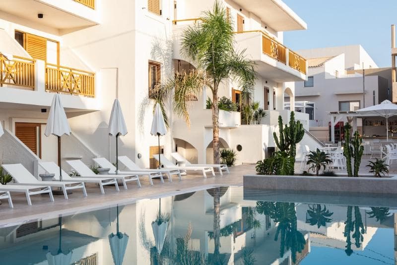 Poolside Retreat
