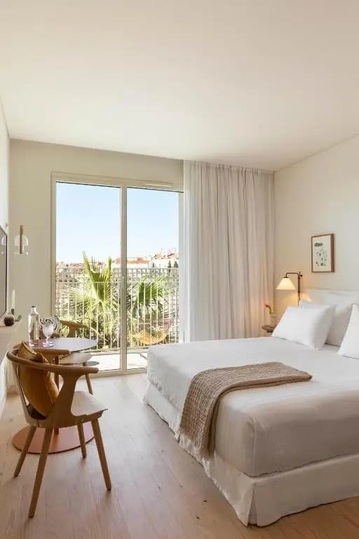 Balcony Room