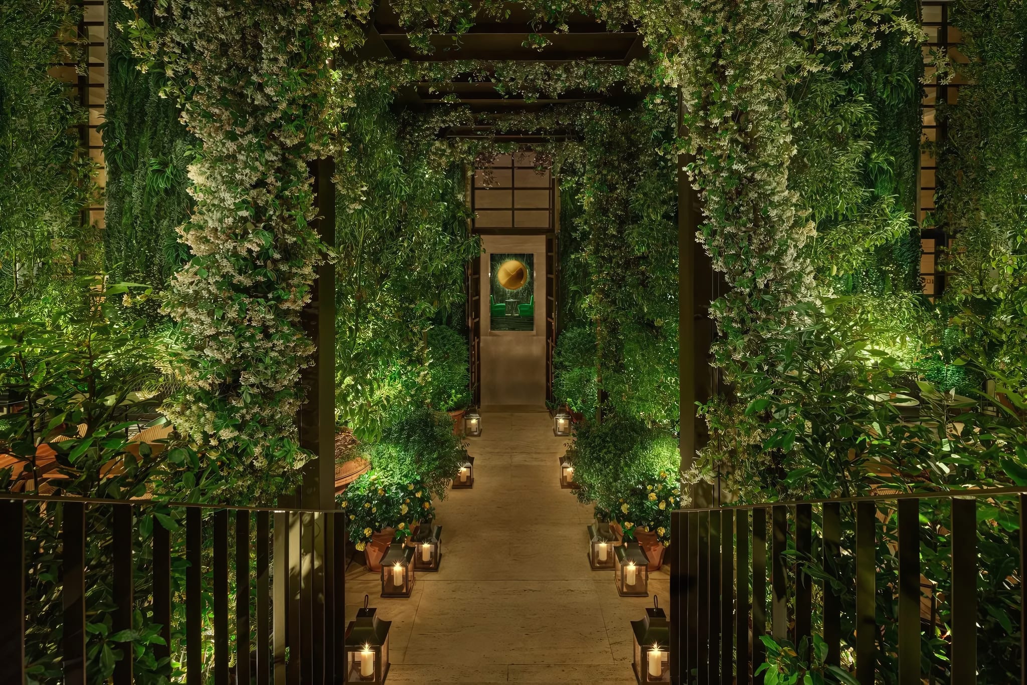 A Garden Steps from Rome's Icons
