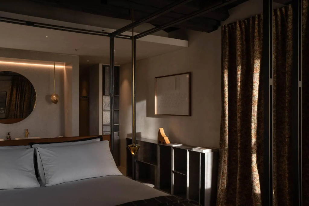 guest_rooms