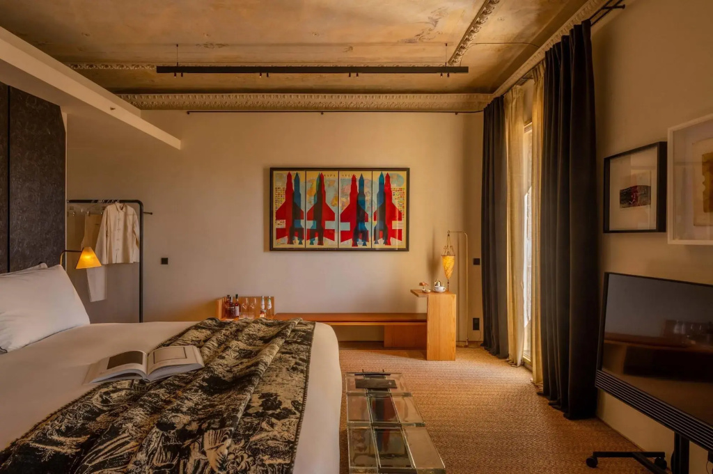 guest_rooms