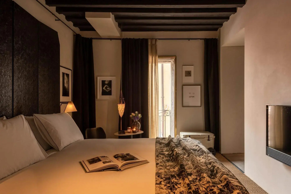 guest_rooms