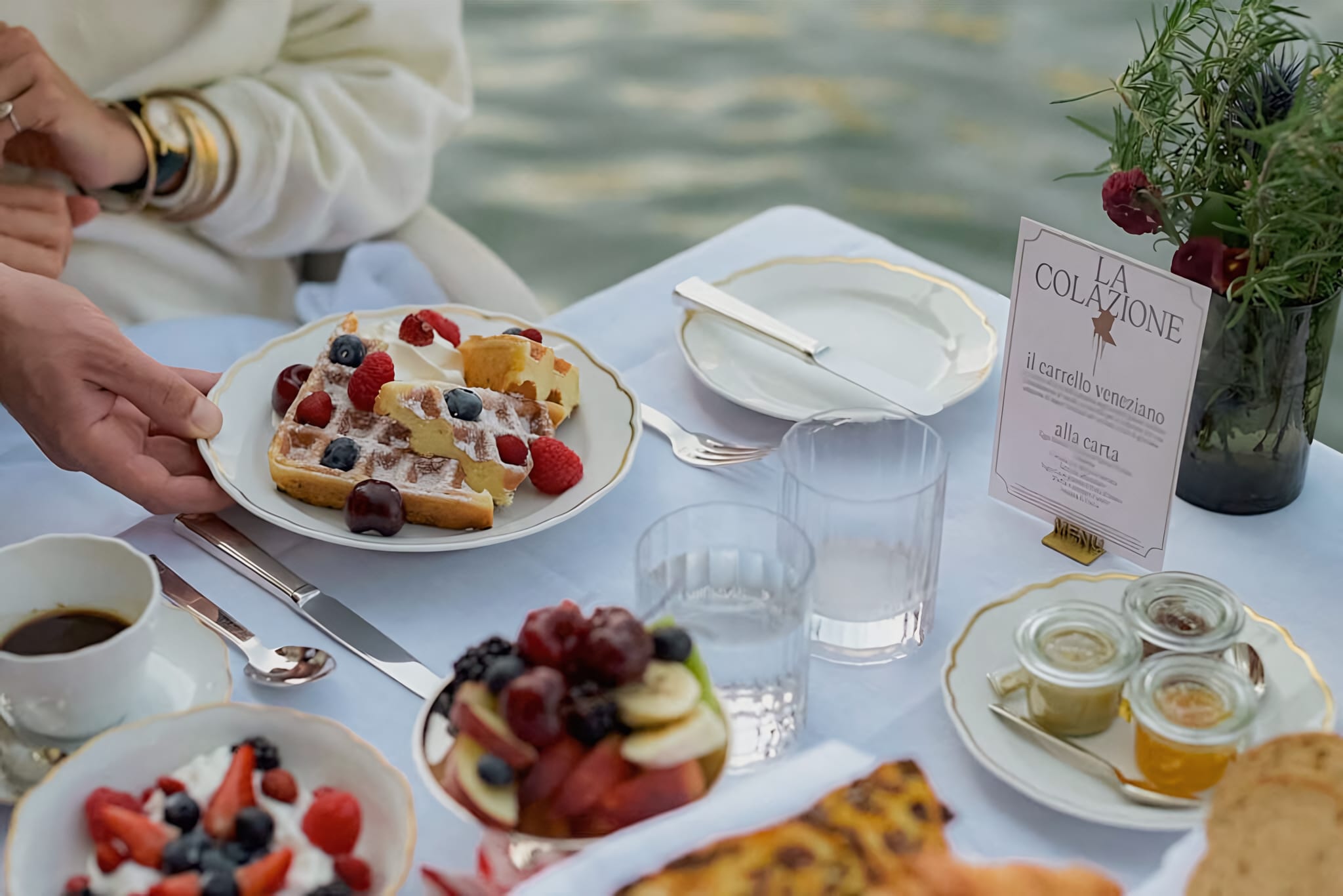 Breakfast on the Grand Canal