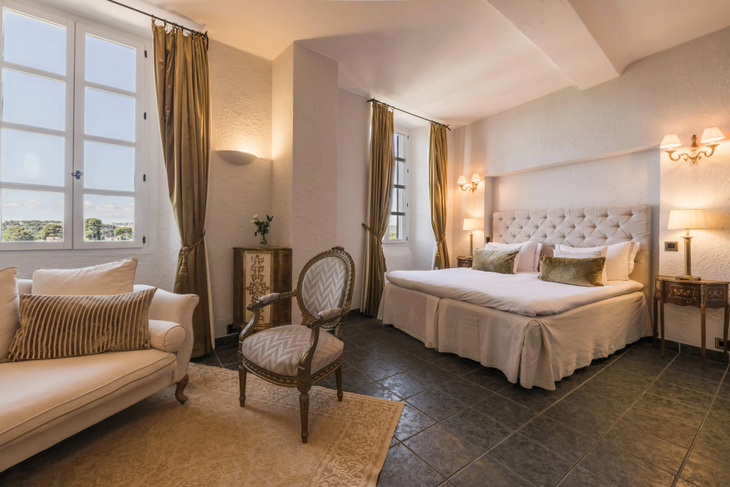 guest_rooms