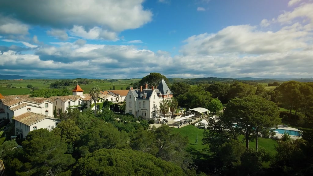 Chateau Saint Pierre de Serjac
