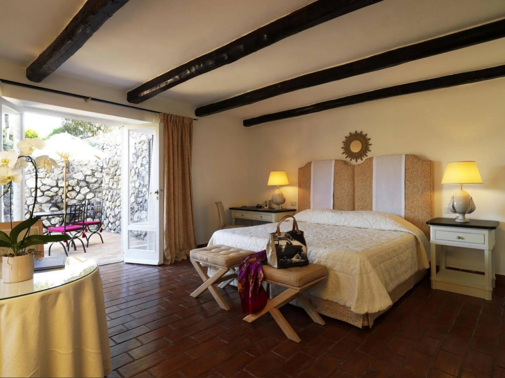 guest_rooms