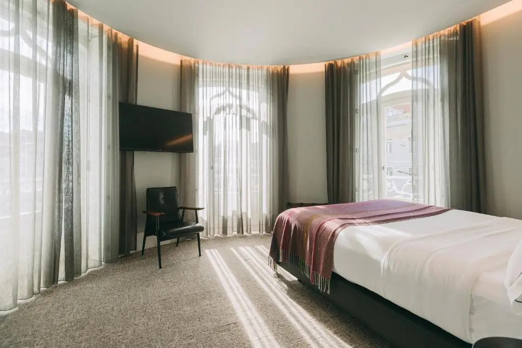 guest_rooms