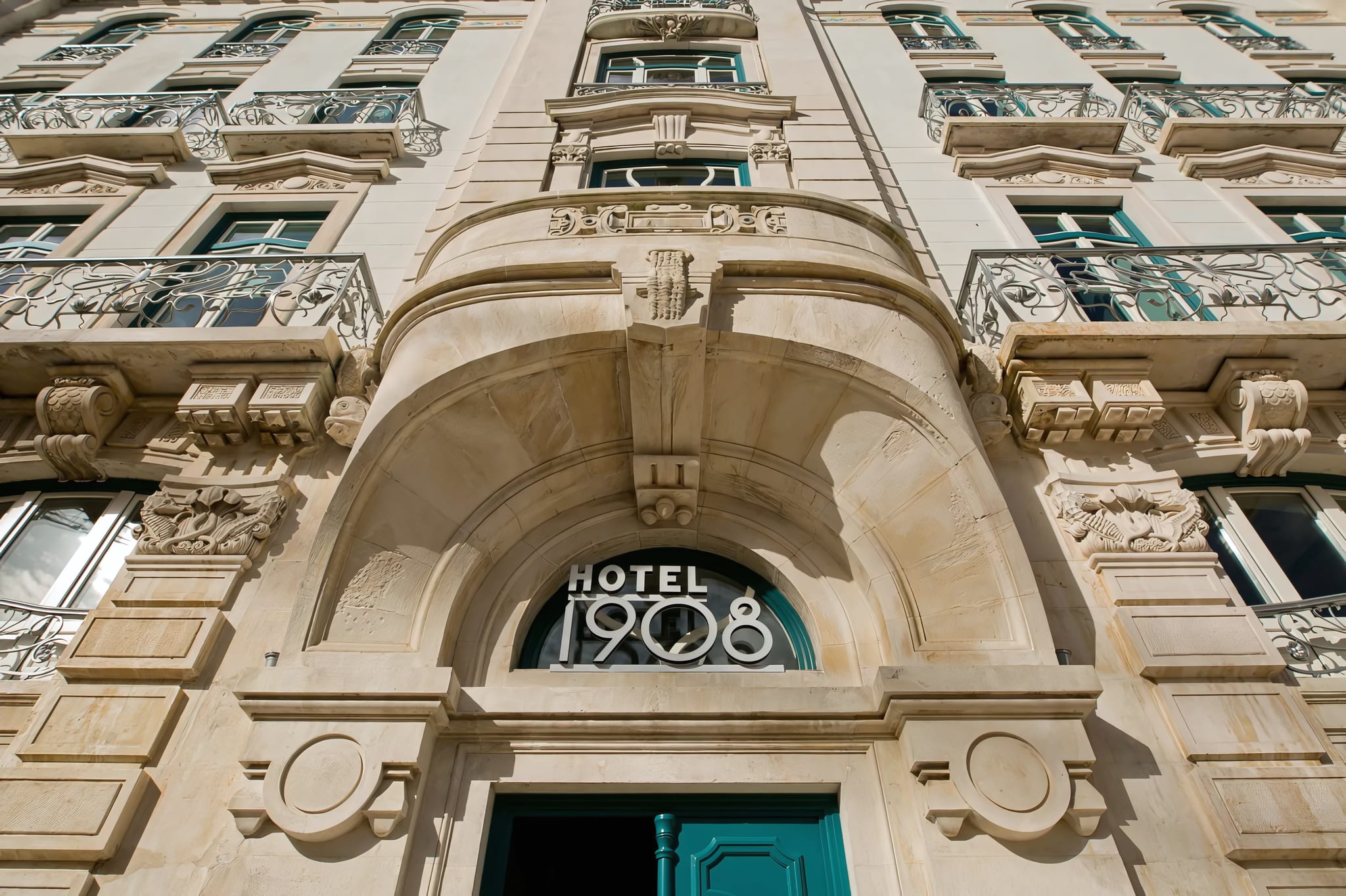An Award-Winning 1908 Landmark