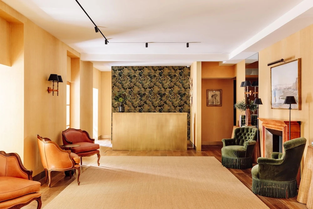 lobby