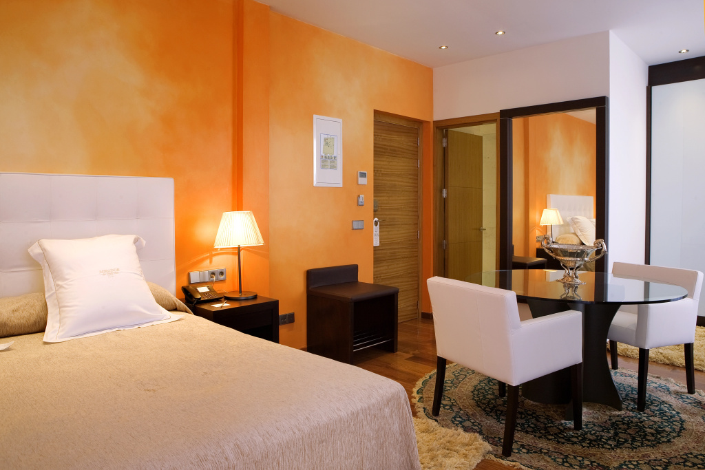guest_rooms