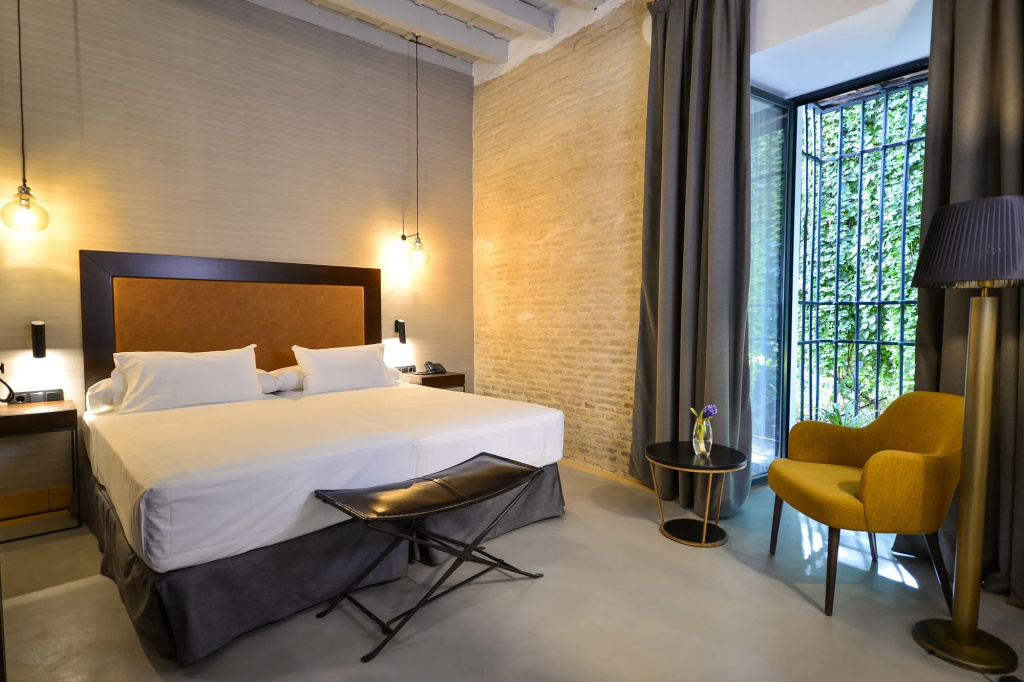 guest_rooms