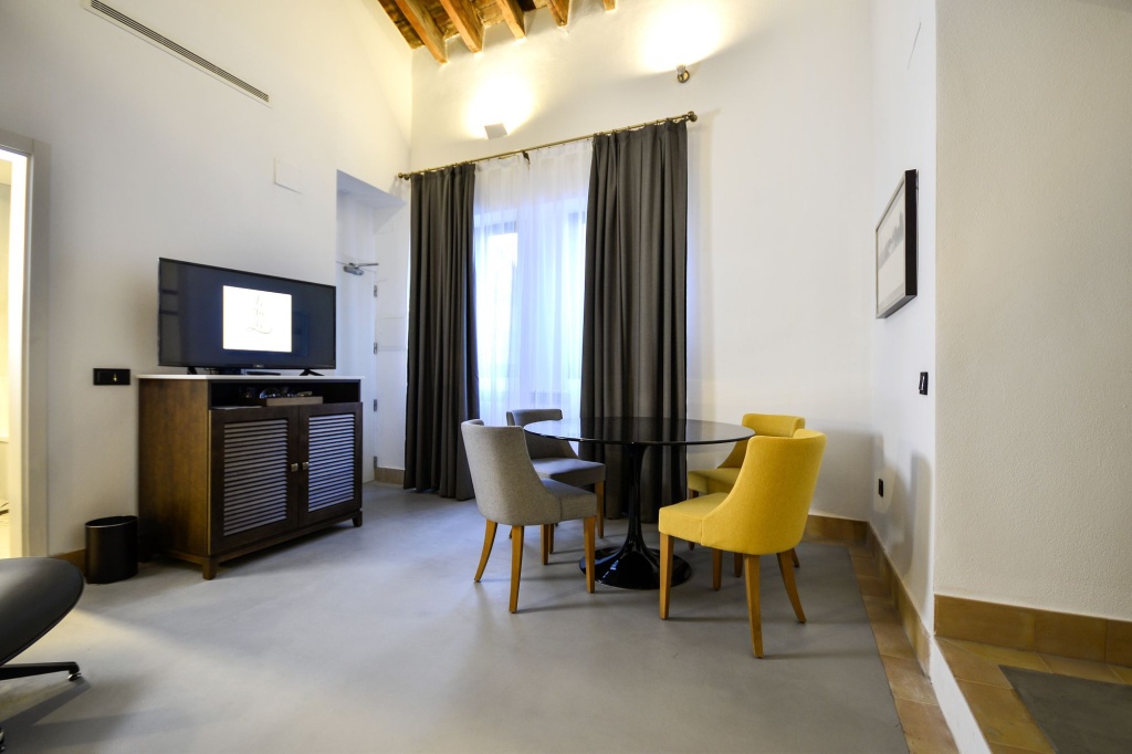 guest_rooms