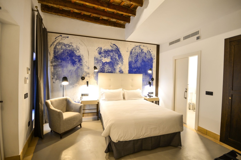 guest_rooms