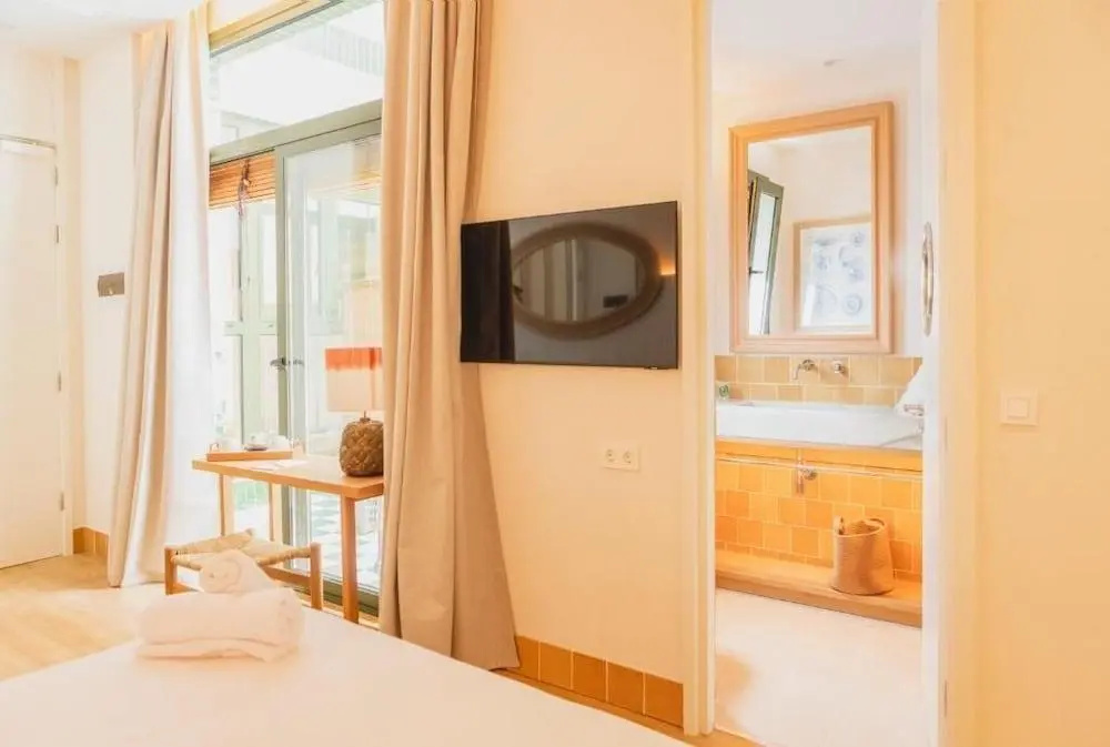 guest_rooms