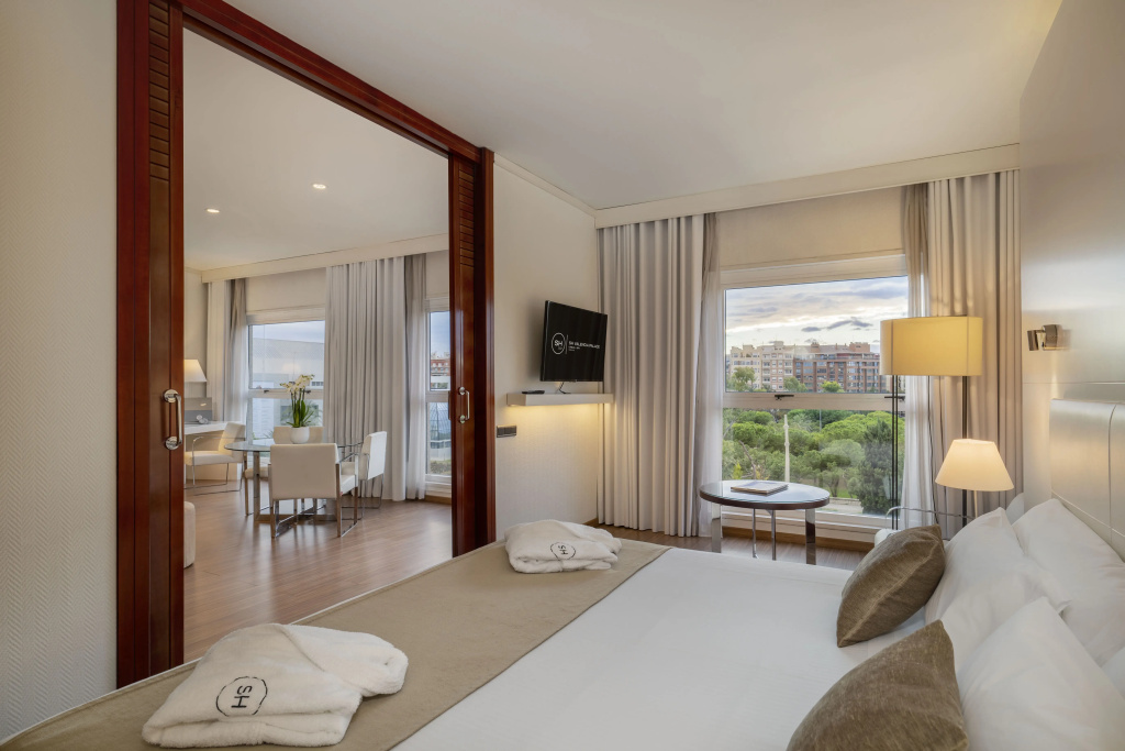 guest_rooms