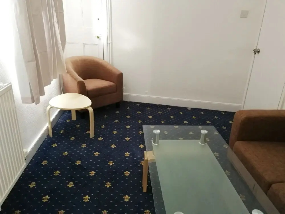 hotel_rooms