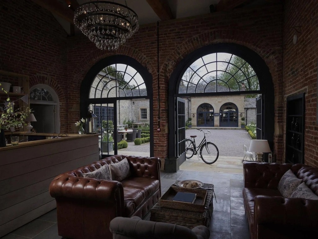 lobby