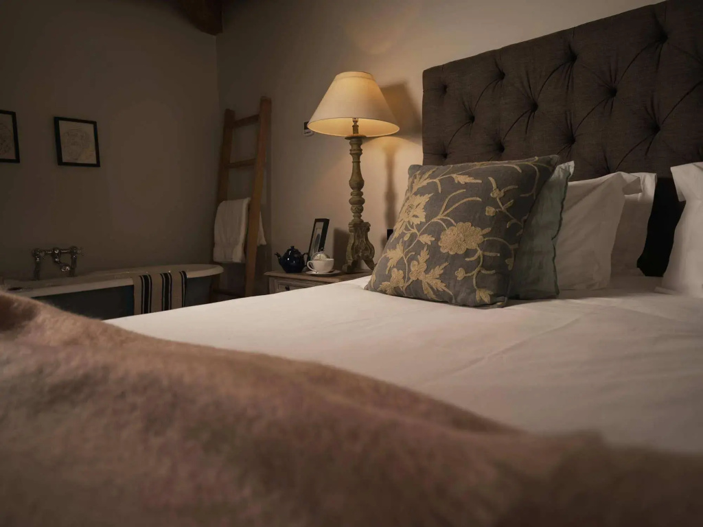 guest_rooms