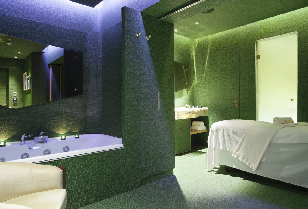 guest_rooms