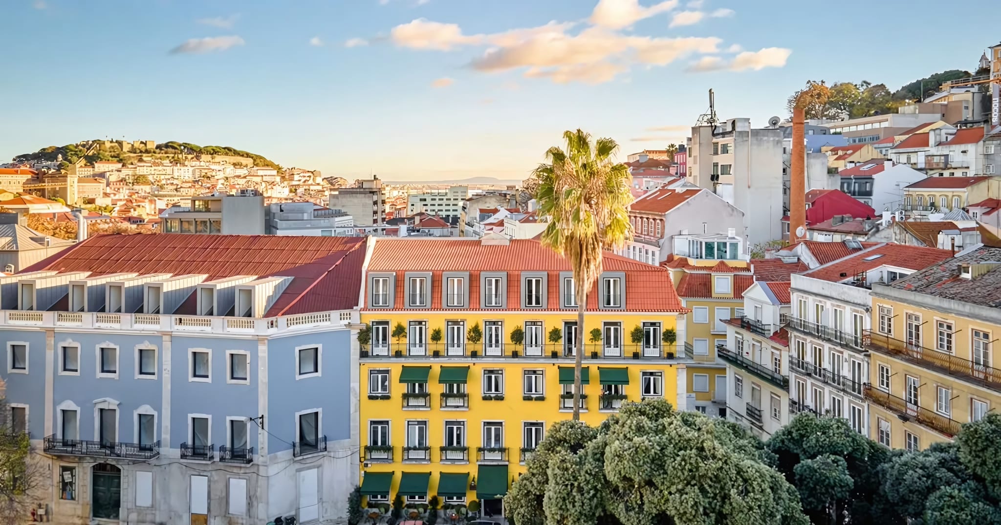 A Restored 19th-Century Townhouse Facing Praça da Alegria