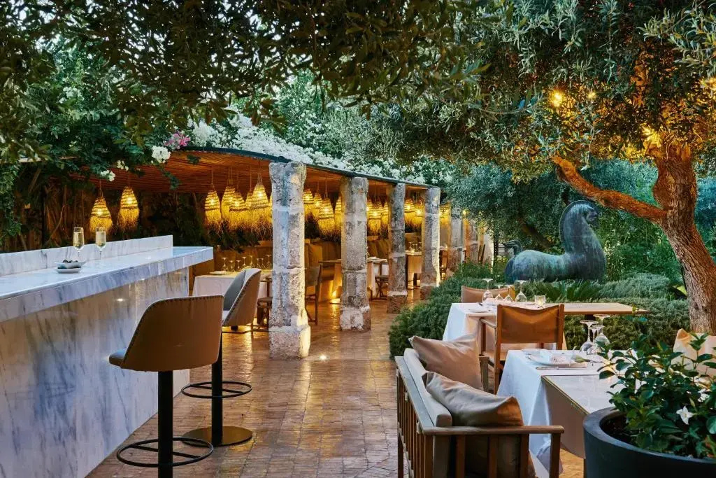 restaurant