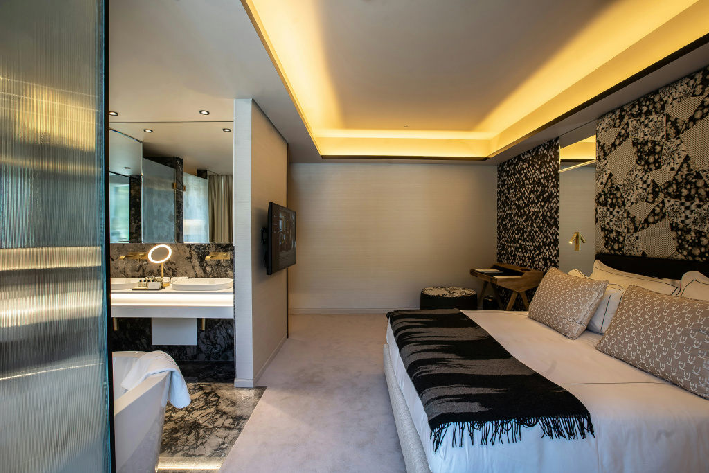 guest_rooms