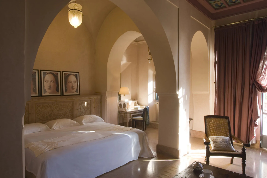 guest_rooms