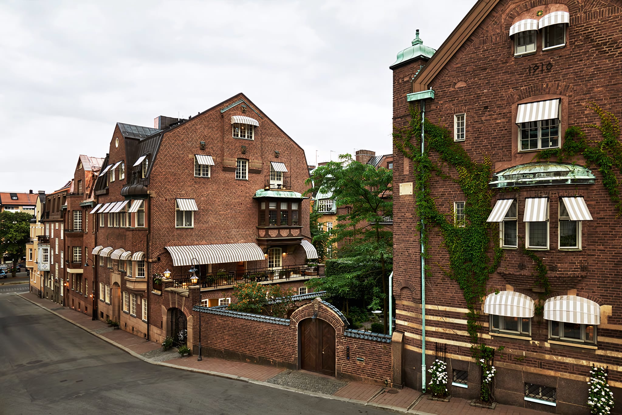 A 1910 Townhouse Reimagined