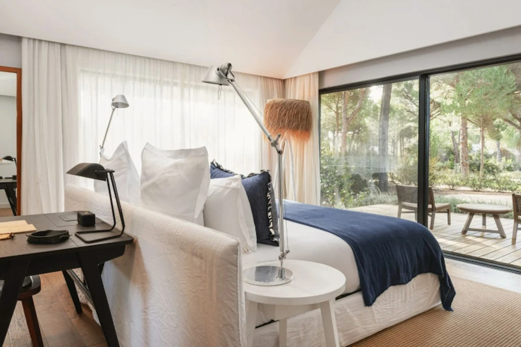 guest_rooms