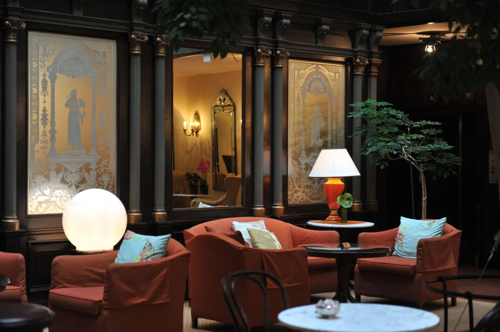 lobby