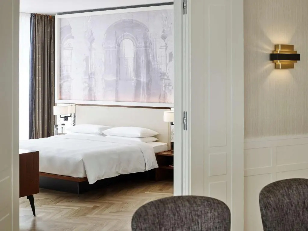 guest_rooms