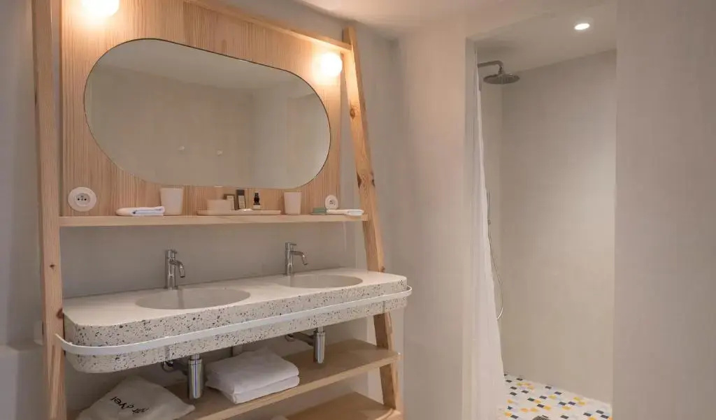 guest_rooms