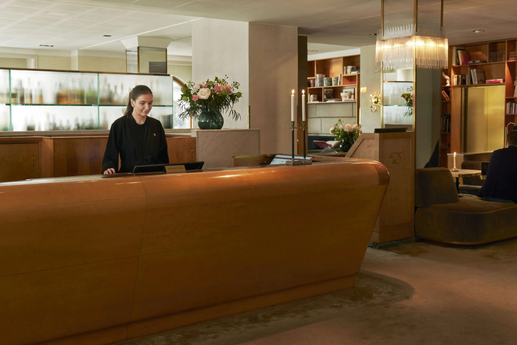 lobby