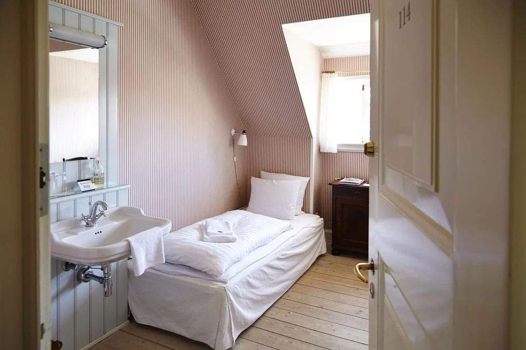 guest_rooms