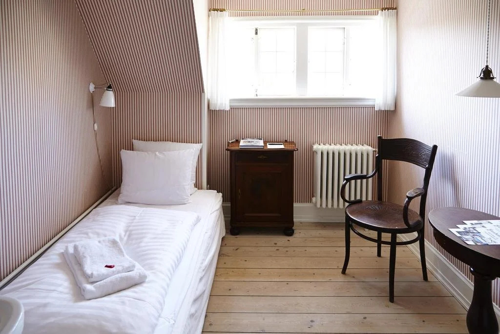 guest_rooms