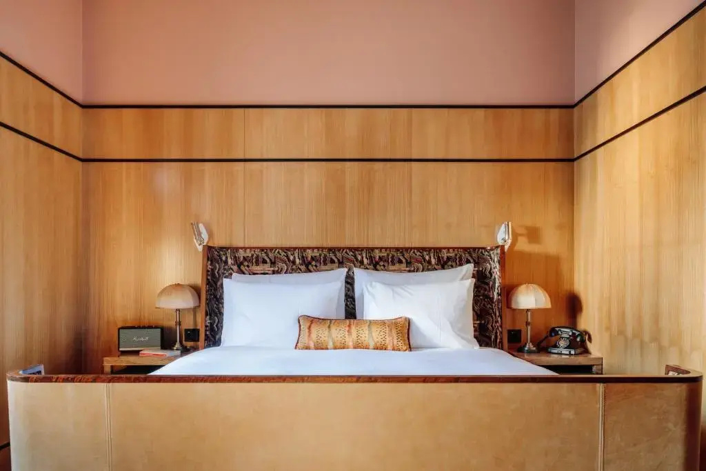 guest_rooms
