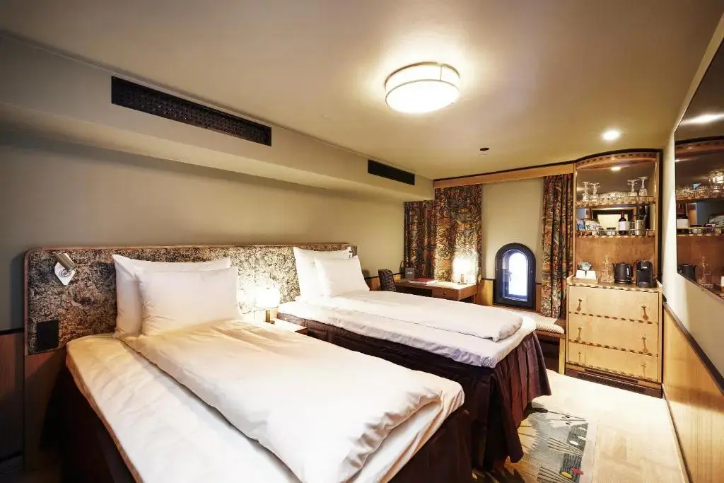 guest_rooms