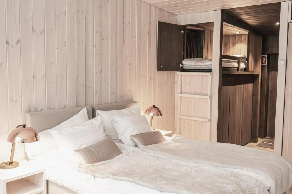 guest_rooms