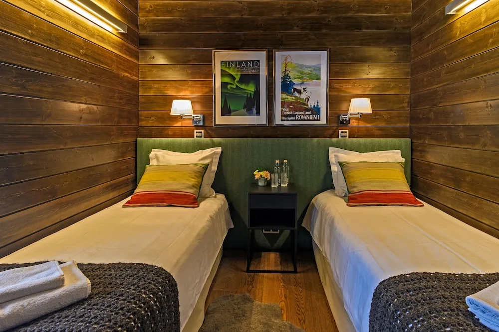 guest_rooms