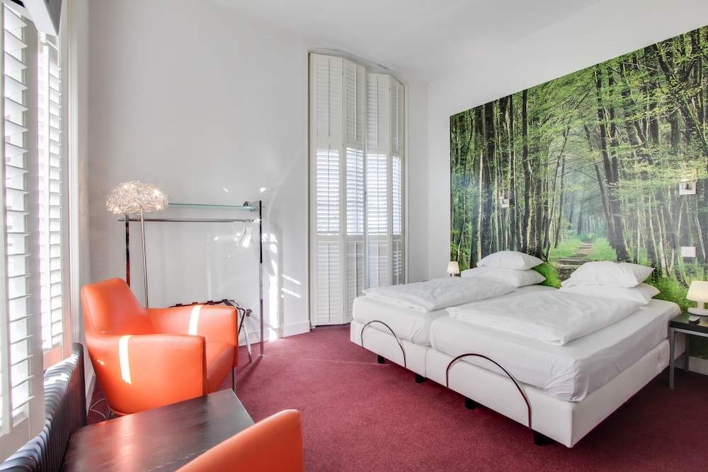 guest_rooms