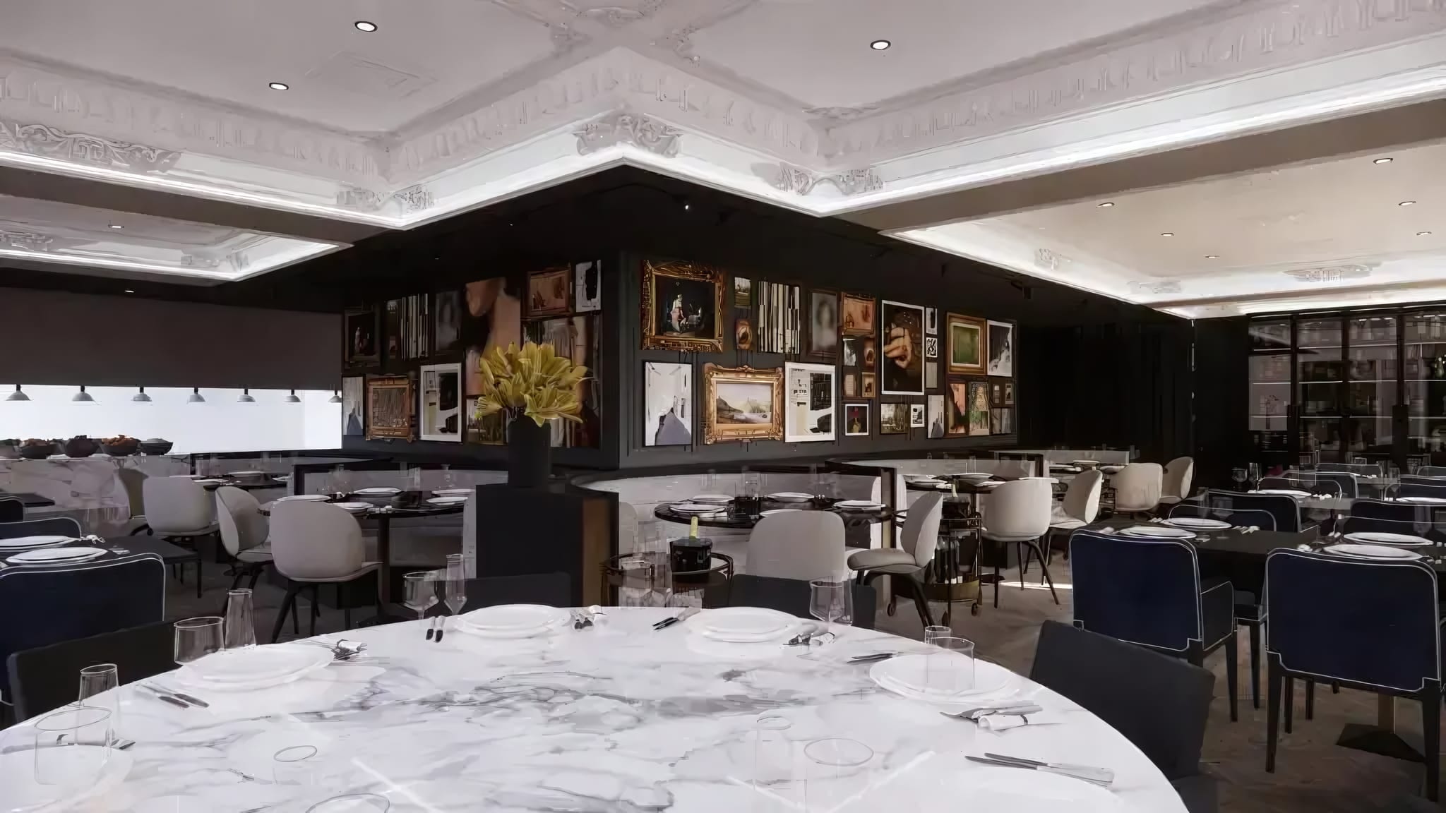 Glasswing, the Hotel's Gourmet Restaurant