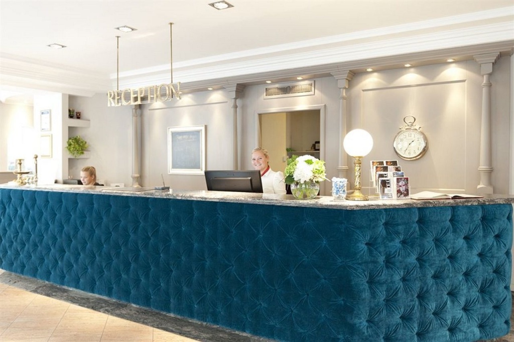 lobby