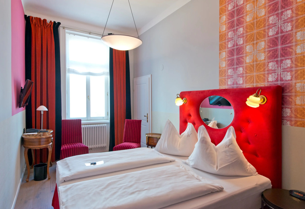 guest_rooms
