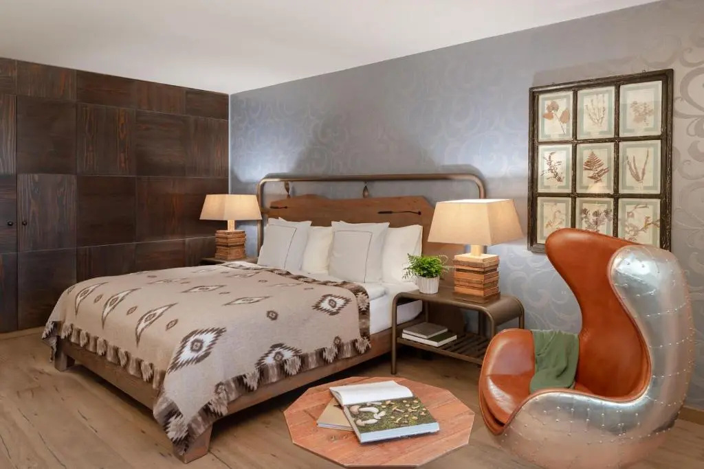 guest_rooms