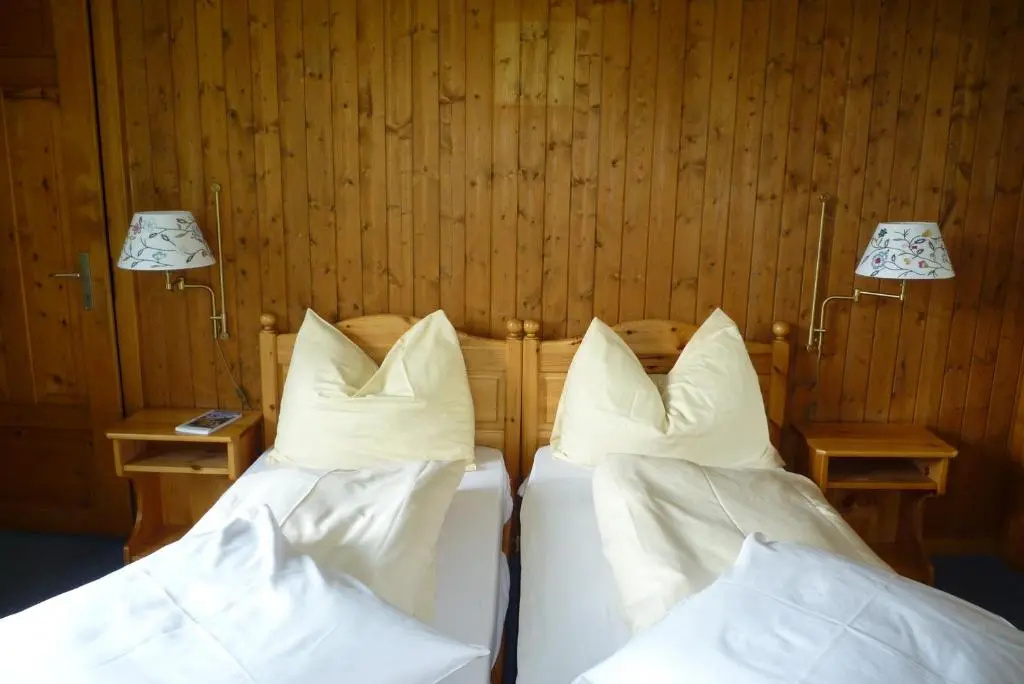 guest_rooms