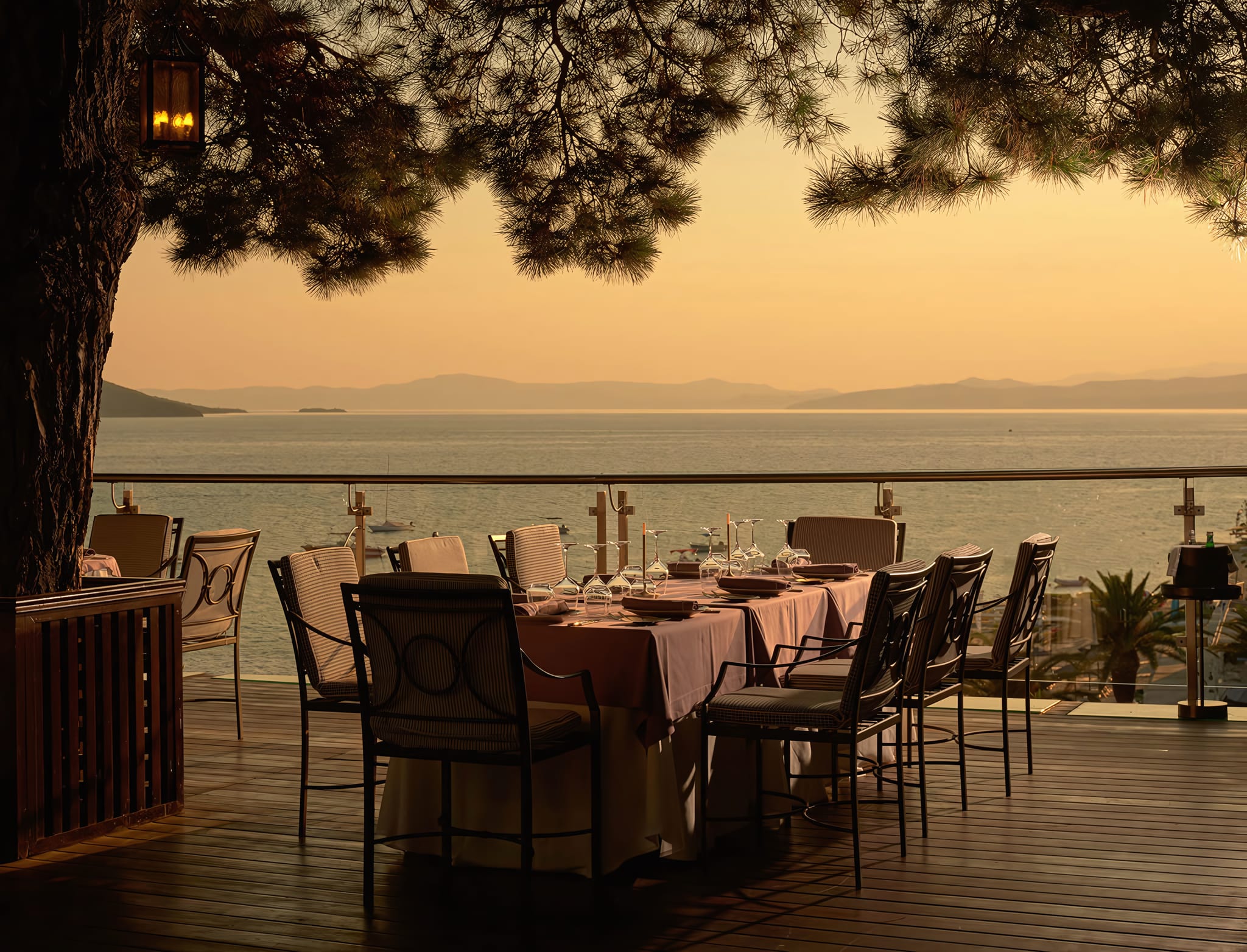 Sunset Dining at Kamares Restaurant