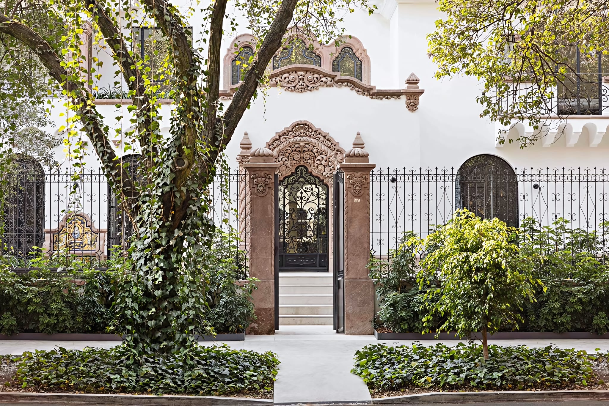 A 1940s Mansion, Carefully Reborn