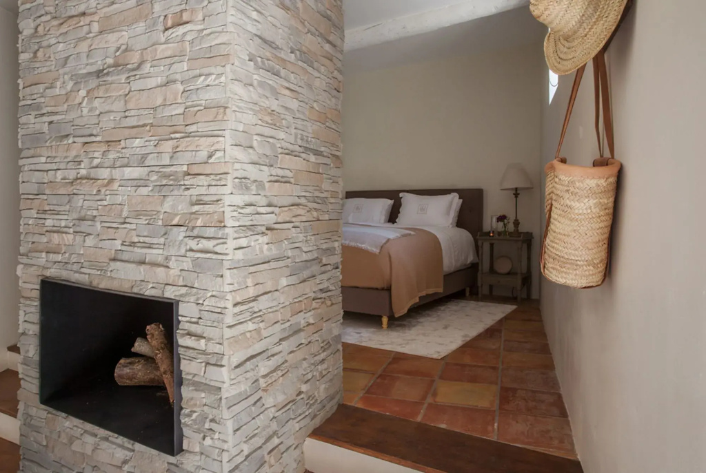 guest_rooms