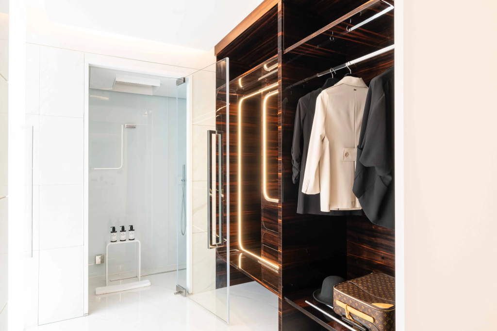 guest_rooms