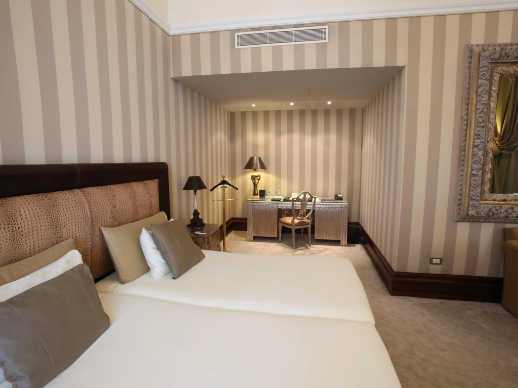 guest_rooms